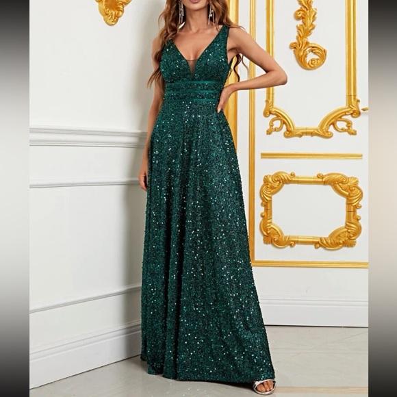 Luxe plunging V neckline party formal prom wedding bridesmaids gown dress - Picture 4 of 6